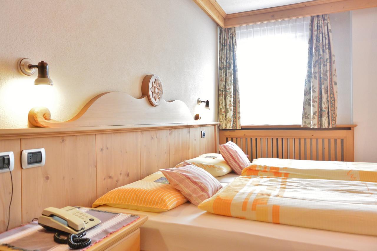 Hotel Garni Al Plan Λιβίνιο Εξωτερικό φωτογραφία